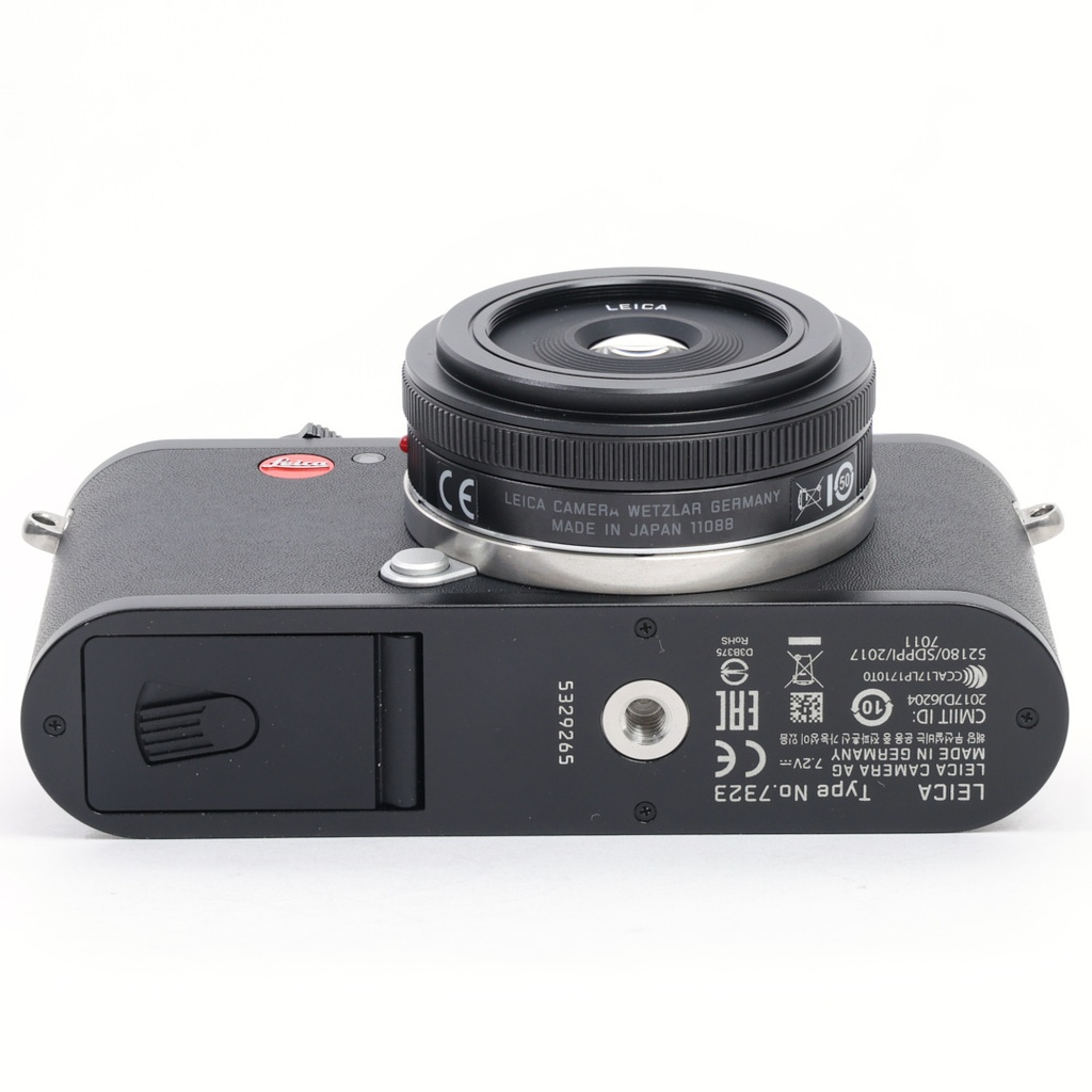 Leica CL Black + 18mm f/2.8 black lens kit Grade 9