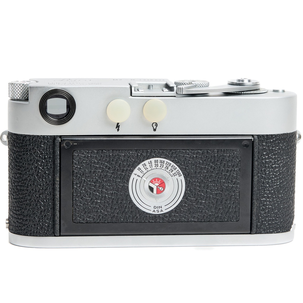 Leica M2-R Body (KS-15 civilian ver.) w/- leicatime half case(circa 1969) Grade 9