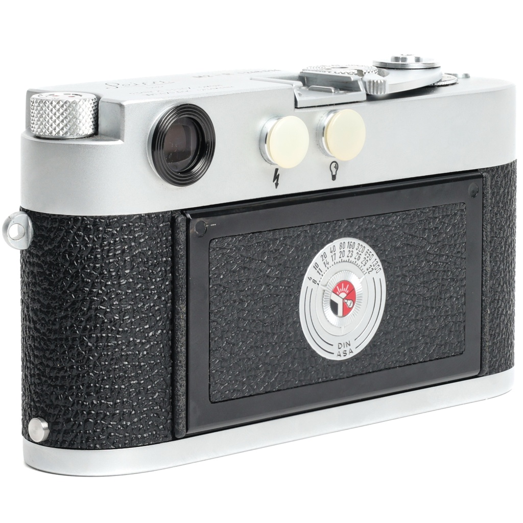 Leica M2-R Body (KS-15 civilian ver.) w/- leicatime half case(circa 1969) Grade 9