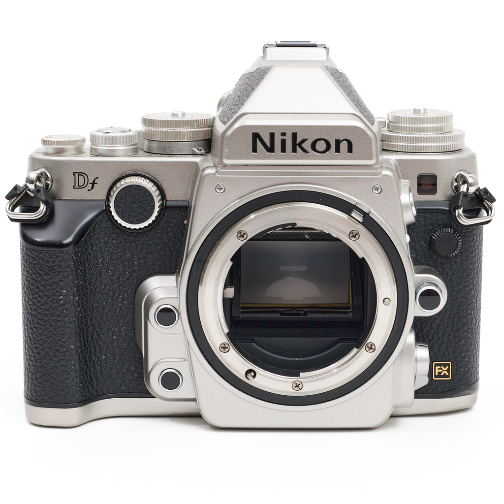 Nikon DF Silver - Grade 8 