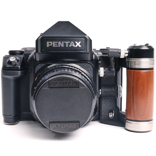 [SHPEN67IIK-9] Pentax 67 II body w/- wooden grip + original strap + 105mm f/2.4 Grade 9